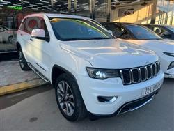 جیپ گراند شیرۆکی